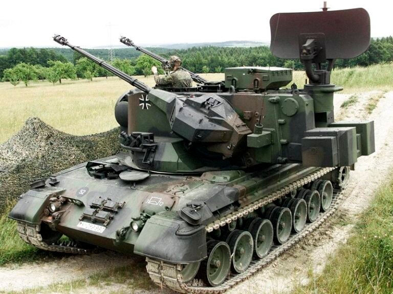 Flakpanzer GEPARD | Weapons Parade | Flakpanzer GEPARD air defense vehicle.