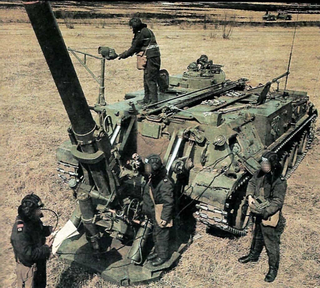 2S4 Tjulpan Mörser : World’s Largest Mortar: 2S4 Tyulpan Soviet 240 mm ...